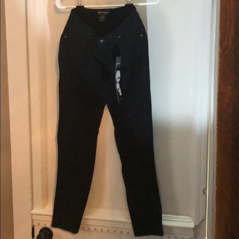 Women’s black pants size Medium